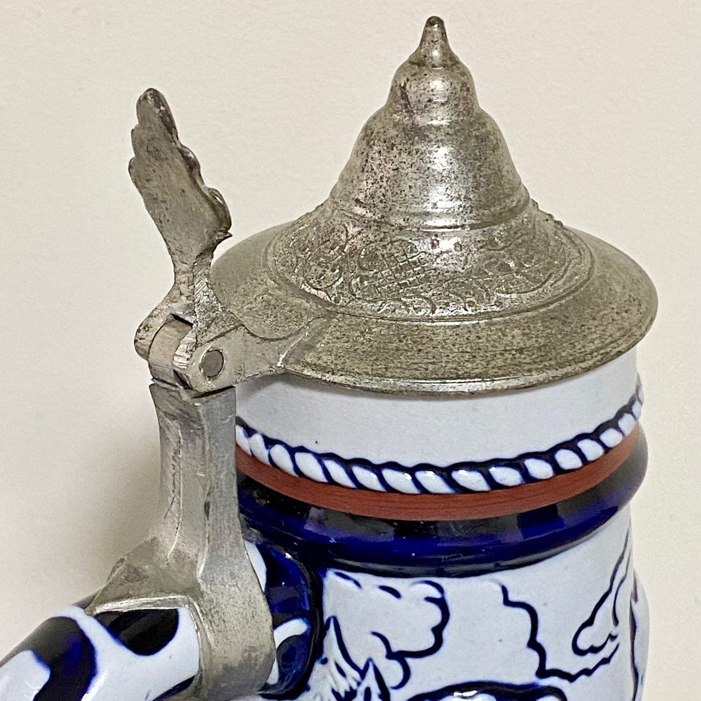 Vintage Avon Rocky Mountain Moose Ceramic Beer Stein Blue 1976 Tankard With Lid