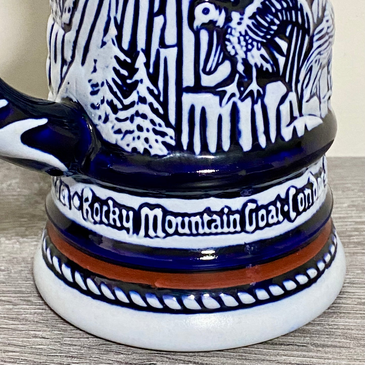 Vintage Avon Rocky Mountain Moose Ceramic Beer Stein Blue 1976 Tankard With Lid