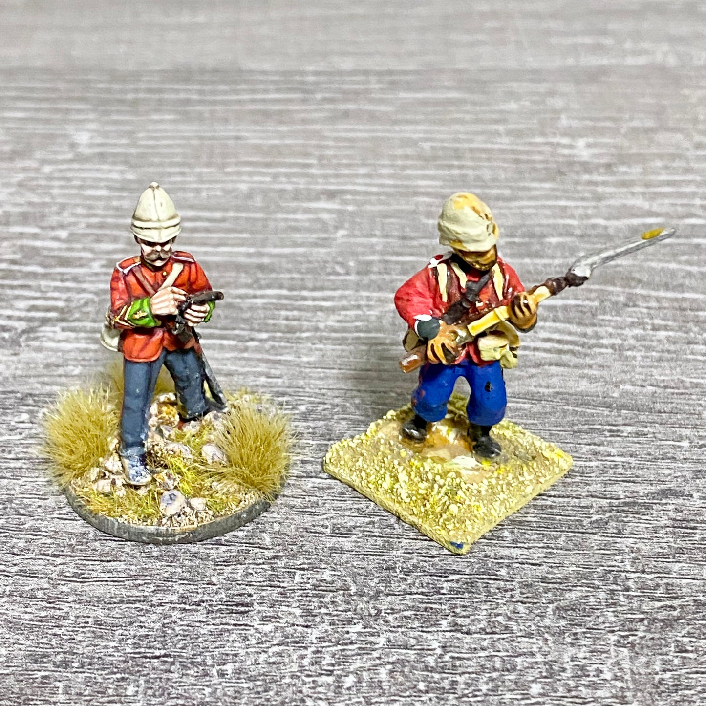 2x 28mm 24th Regiment Figures Painted Metal Perry Miniatures Zulu Wargames #8