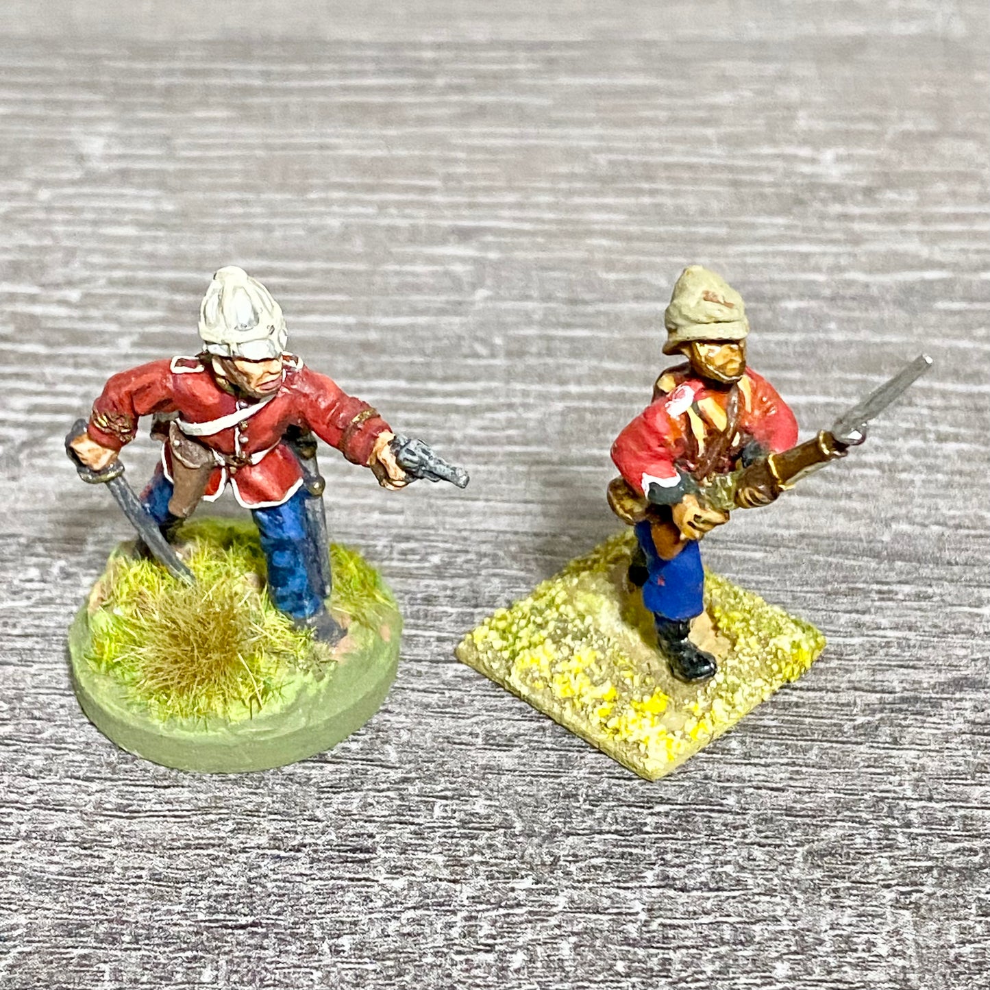 2x 28mm 24th Regiment Figures Painted Metal Perry Miniatures Zulu Wargames #9