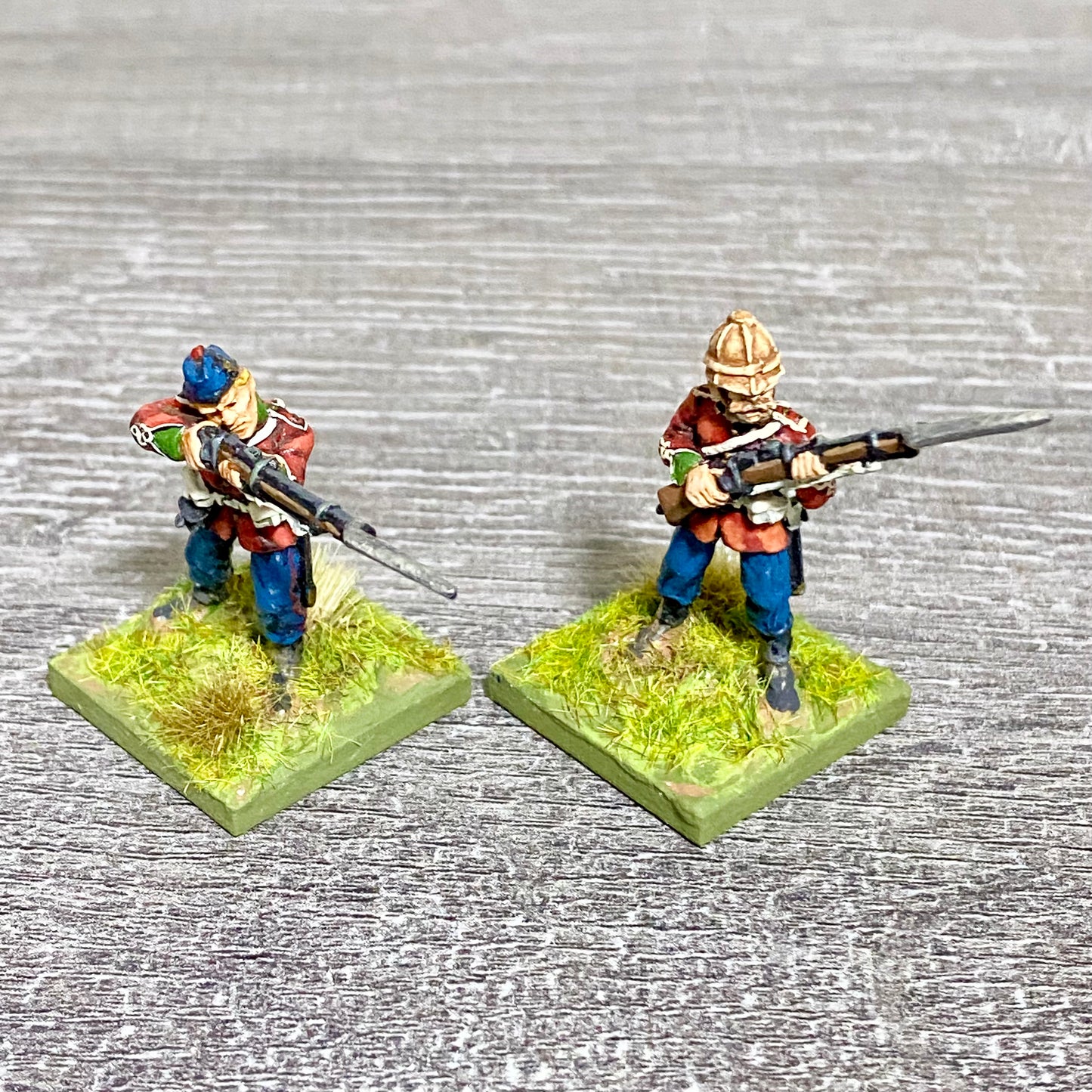 2x 28mm 24th Regiment Figures Painted Metal Perry Miniatures Zulu Wargames #18