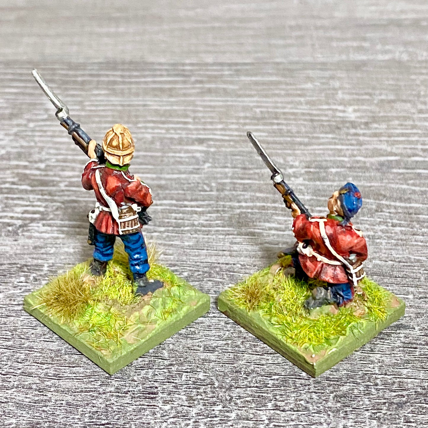 2x 28mm 24th Regiment Figures Painted Metal Perry Miniatures Zulu Wargames #24