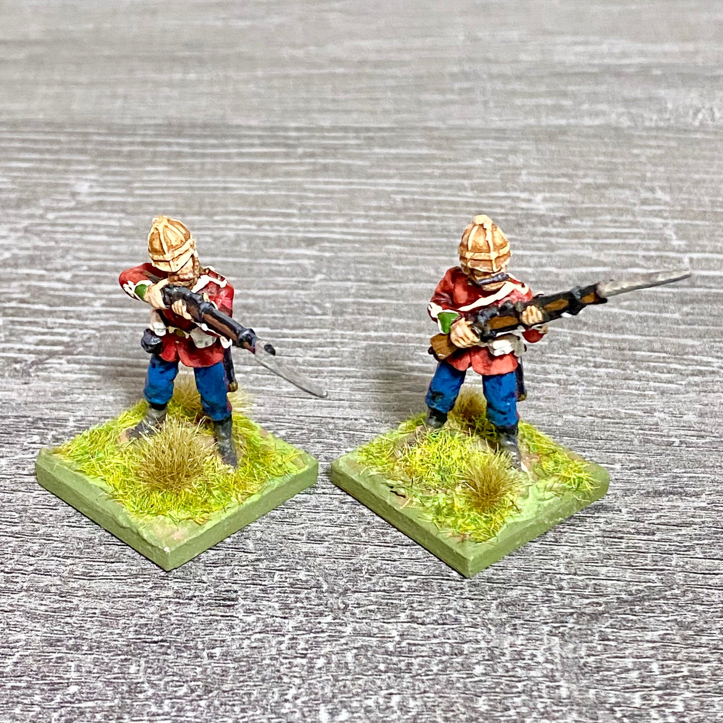 2x 28mm 24th Regiment Figures Painted Metal Perry Miniatures Zulu Wargames #25
