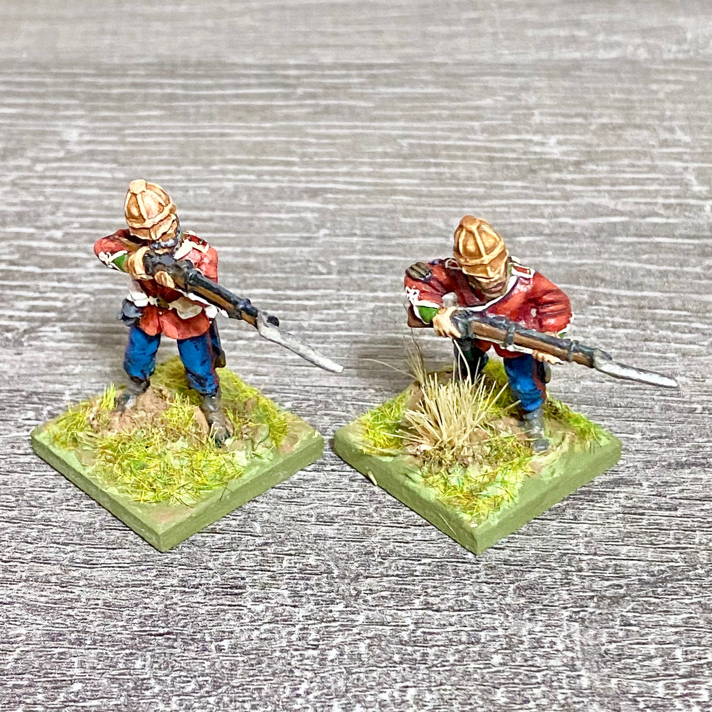 2x 28mm 24th Regiment Figures Painted Metal Perry Miniatures Zulu Wargames #29