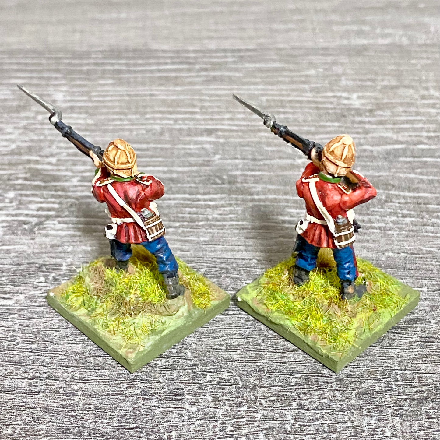 2x 28mm 24th Regiment Figures Painted Metal Perry Miniatures Zulu Wargames #30