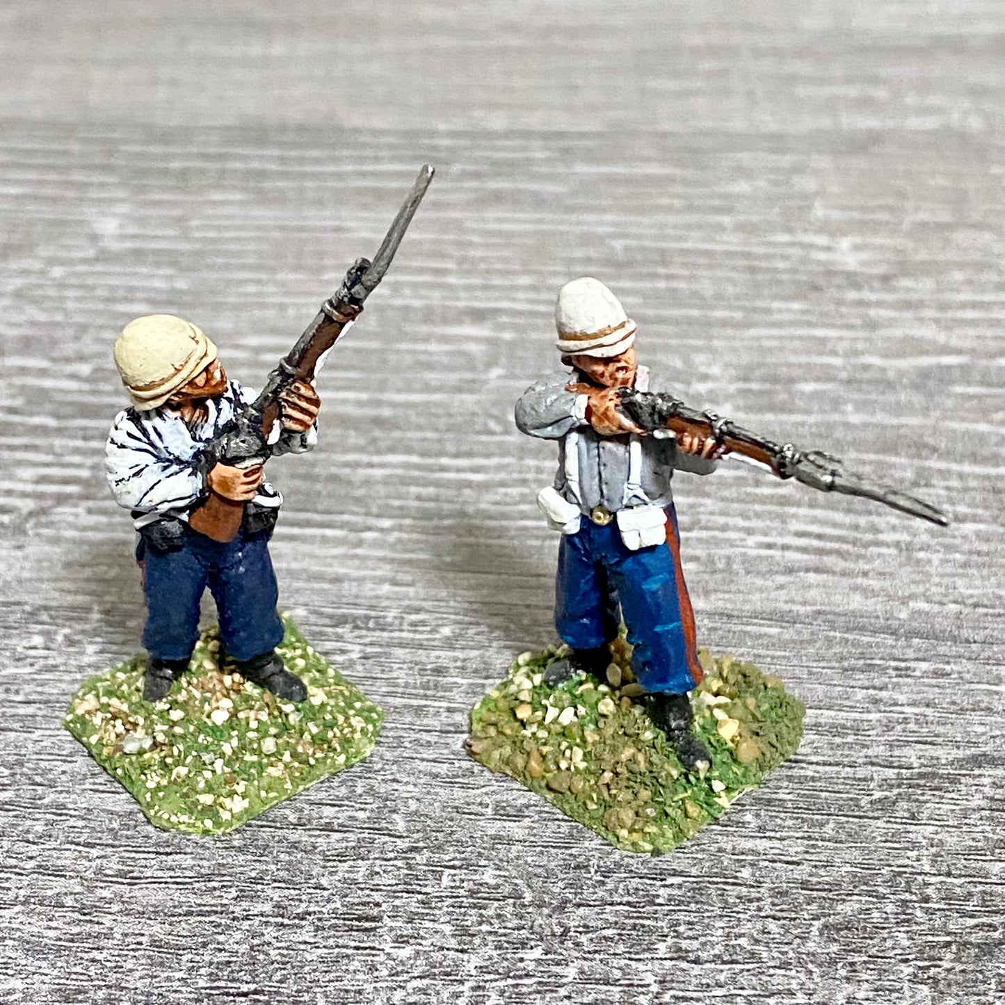 28mm 24th Regiment Infantry Painted Metal Miniatures Zulu War Games 2 Figs #5