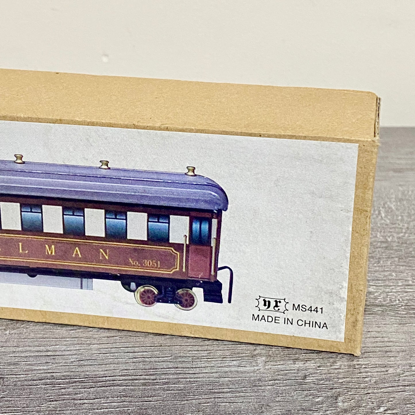 Tinplate Windup Train Decorative Retro Style Model Collectible With Key & Box