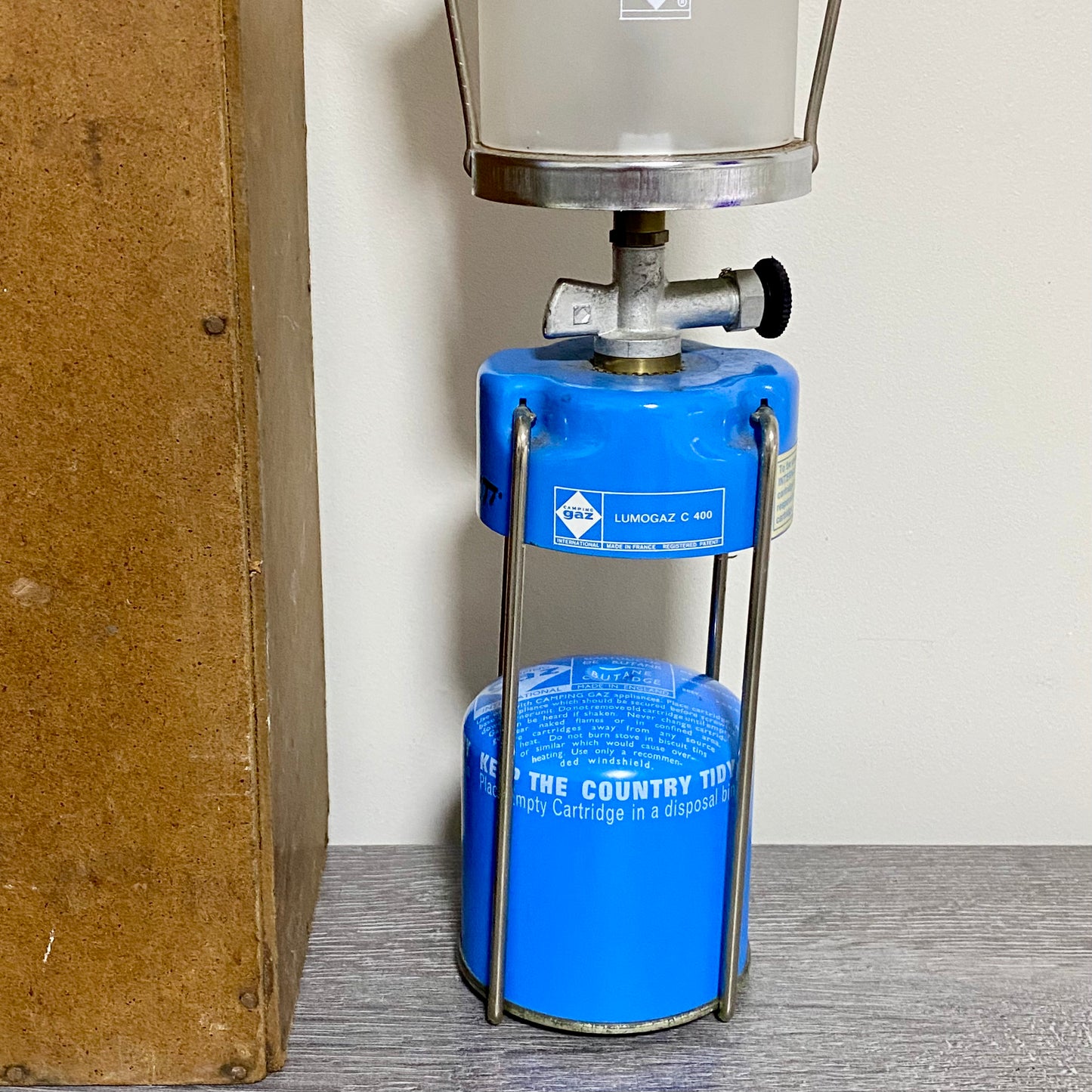 Vintage Campingaz C400 Gas Lantern Light Lamp & Spare Canister With Storage Box