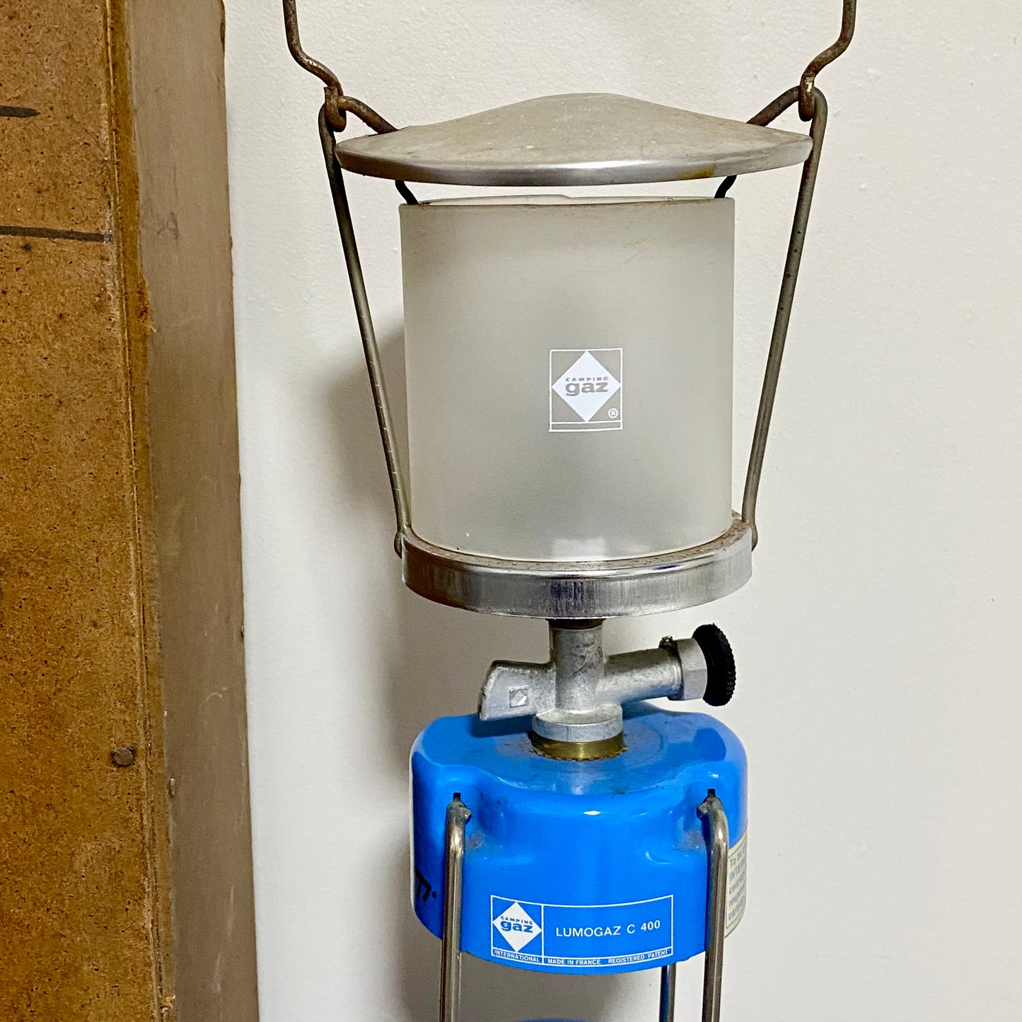 Vintage Campingaz C400 Gas Lantern Light Lamp & Spare Canister With Storage Box