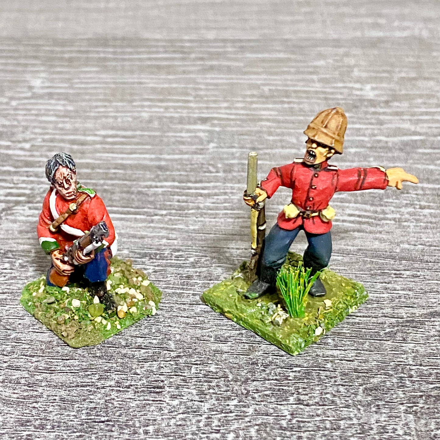 28mm 24th Regiment Infantry Painted Metal Miniatures Zulu War Games 2 Figs #12