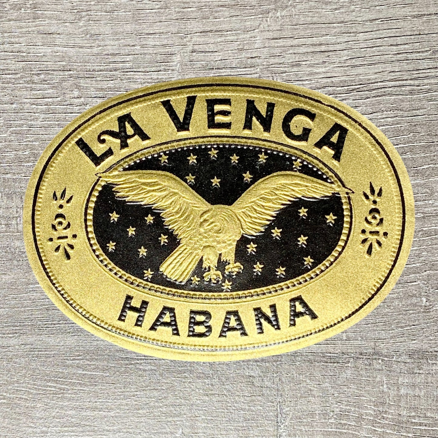 Early 20th Century La Venga Cigars Advertising Gold Embossed Cigar Tobacco Label
