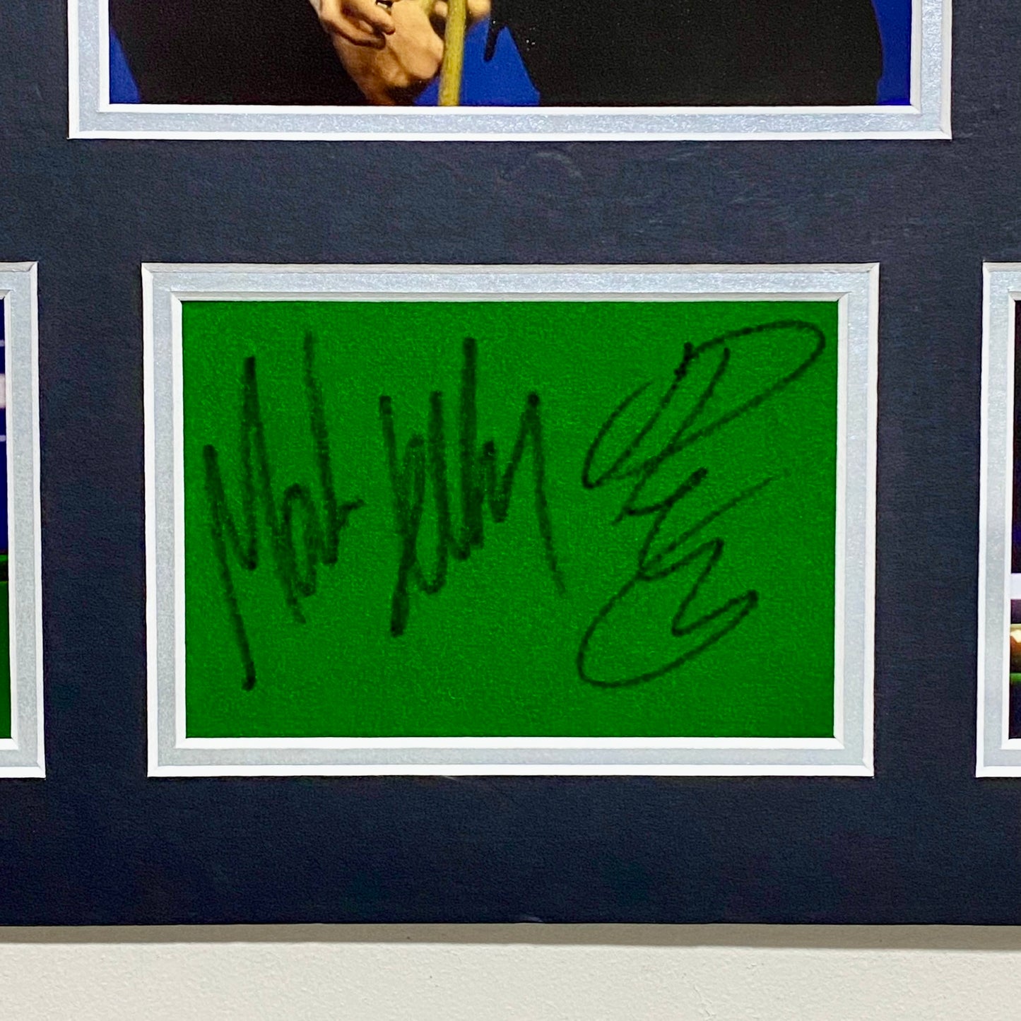 Mark Selby & Joe Perry Professional Snooker Players Signed Mounted Display Rare