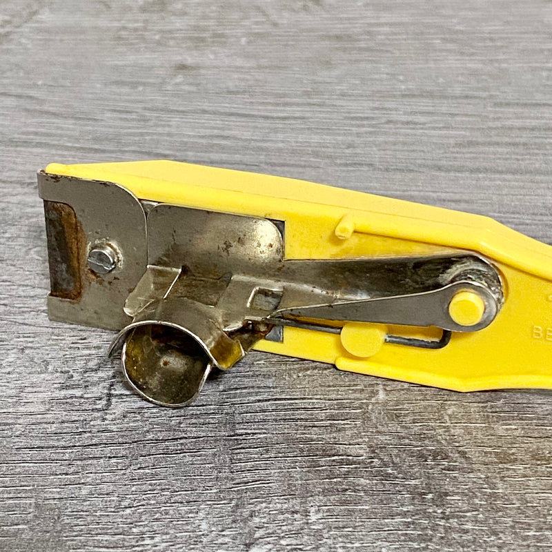 Vintage The Krisk Bean Stringer & Slicer Yellow Kitchen Tool Made In Australia