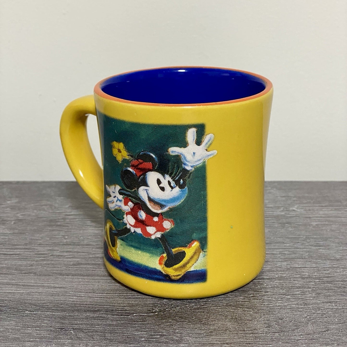 Official Disney Store Minnie Mouse Coffee Mug Yellow Vintage Retro Tea Cup Rare