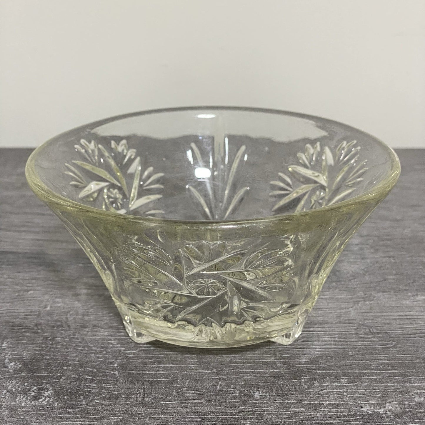 Vintage Small Pressed Glass Fruit Dessert Bowl Art Deco Footed Bonbon Sweet Dish
