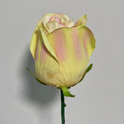 Small Artificial Rose Flower In Small Round Glass Vase All In One Decorative