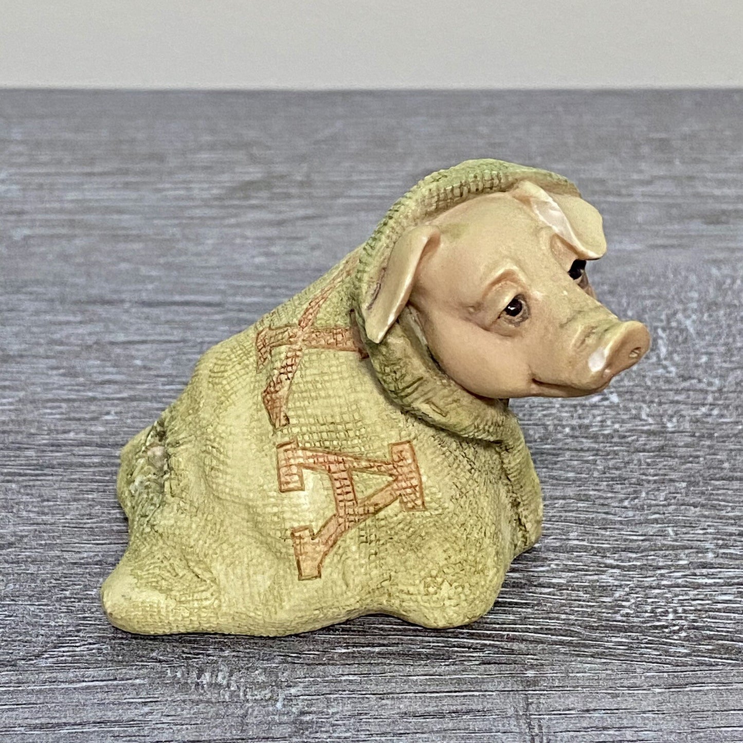 Border Fine Arts Pig Saxa Sack by Anne Butler Scotland 1990 Collectible Figurine