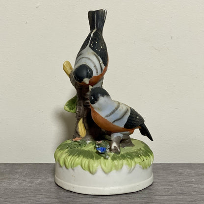 Vintage Bullfinch Birds Figurine On Tree Stump Floral Art Deco Garden Bird Fig