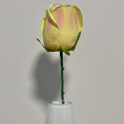 Small Artificial Rose Flower In Small Round Glass Vase All In One Decorative