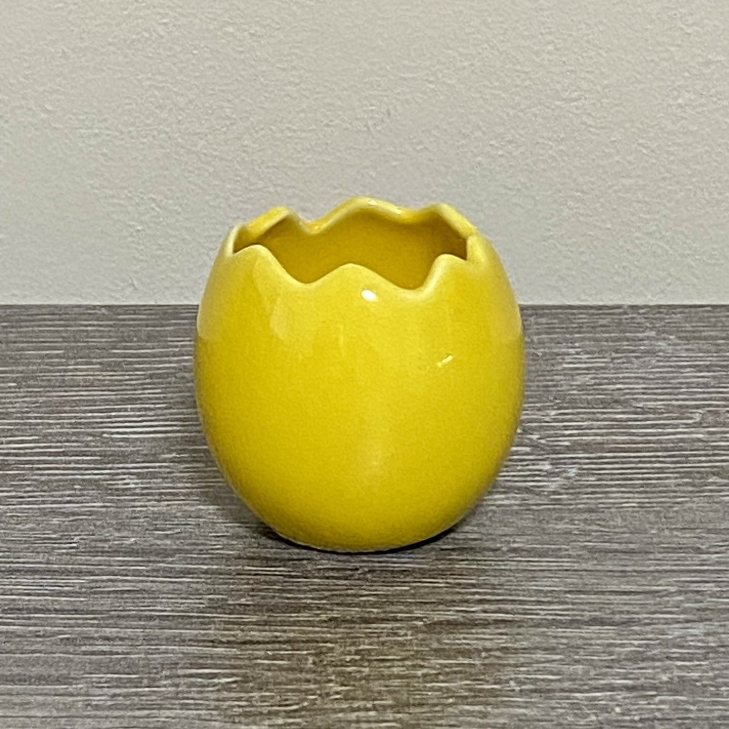 Small Round Ceramic Egg Chick Pot With String Legs Plant Planter Bud Vase Holder