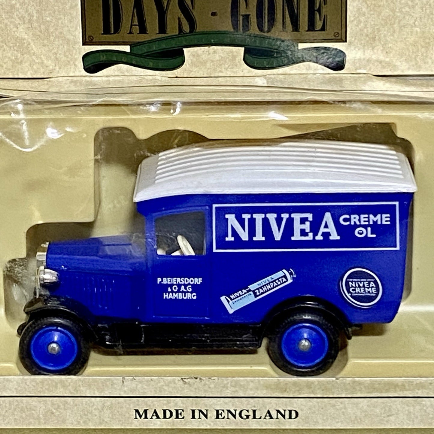 Vintage Days Gone Lledo 1928 Chevrolet Van Nivea Cream Diecast Model 21044 Boxed