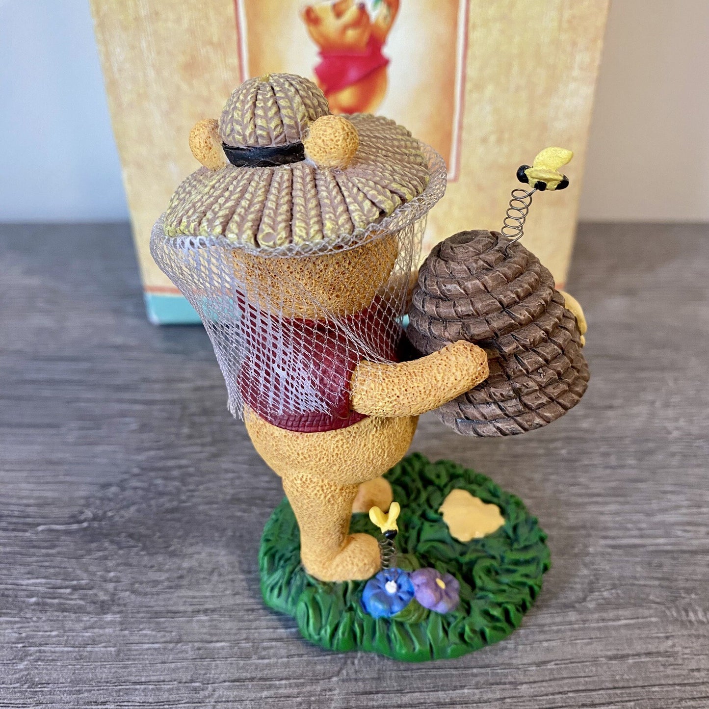 Simply Pooh Figurine Hive Fig Isn’t It Funny How A Bear Likes Hunny Disney Rare