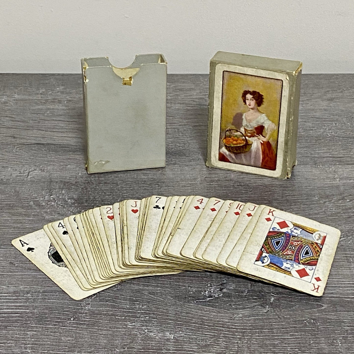 Vintage Will's Cigarettes Barrabel Back Nell Gwyn Linen Finish Playing Cards Set