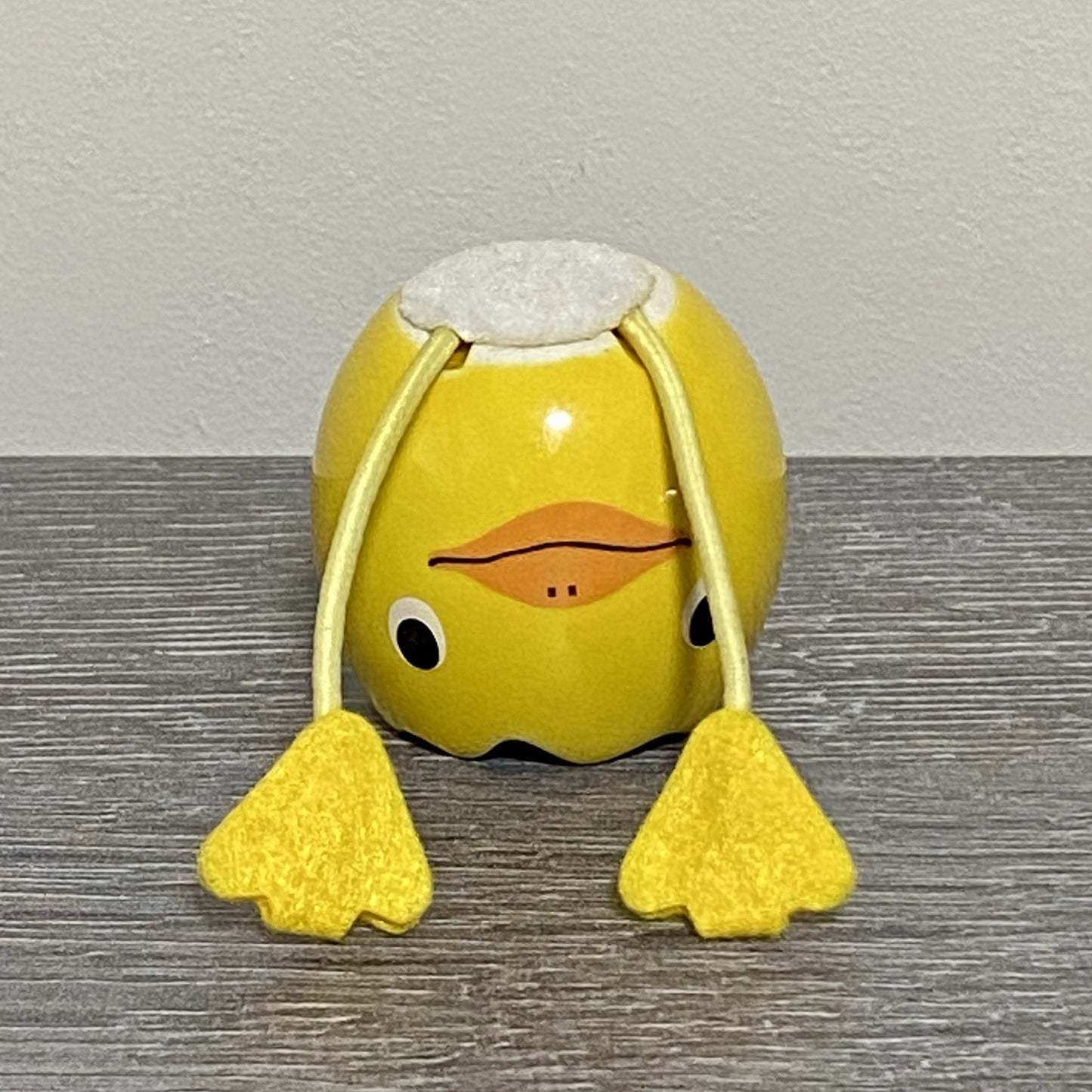 Small Round Ceramic Egg Chick Pot With String Legs Plant Planter Bud Vase Holder