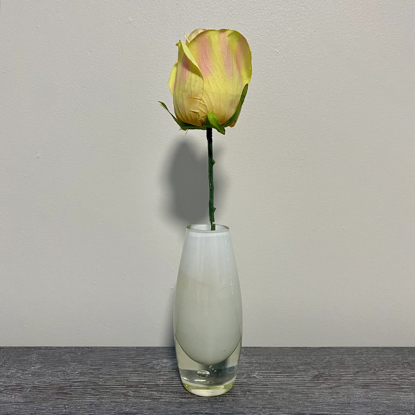 Small Artificial Rose Flower In Small Round Glass Vase All In One Decorative