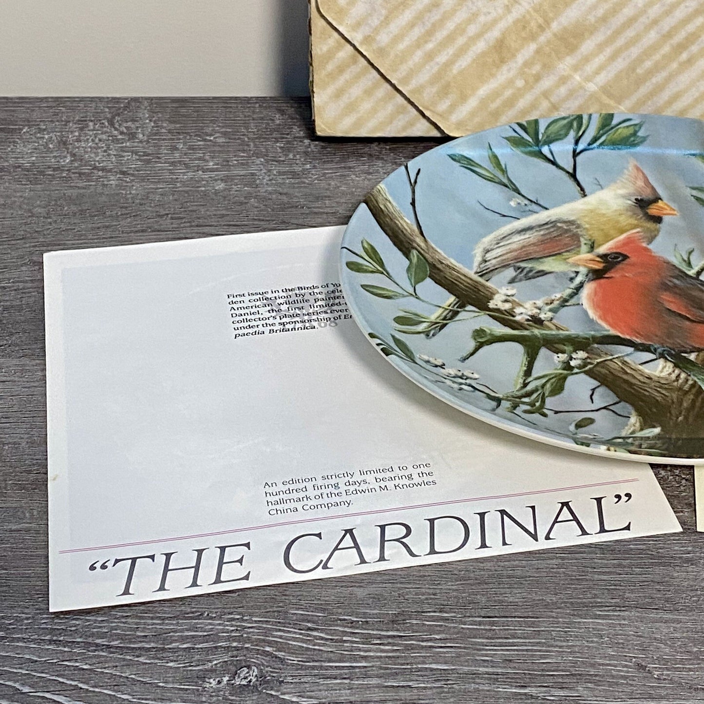 Vintage 1985 Edwin Knowles Birds Of Your Garden Collectible Plate & COA Boxed