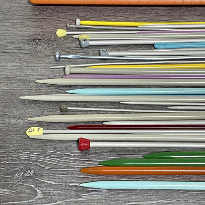 Knitting Needles Pins & Vintage Knit Tub Case Various Thickness Length Job Lot