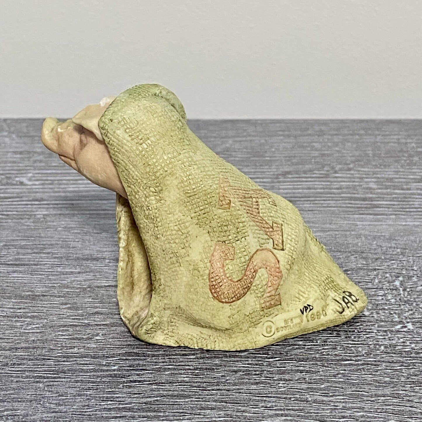 Border Fine Arts Pig Saxa Sack by Anne Butler Scotland 1990 Collectible Figurine