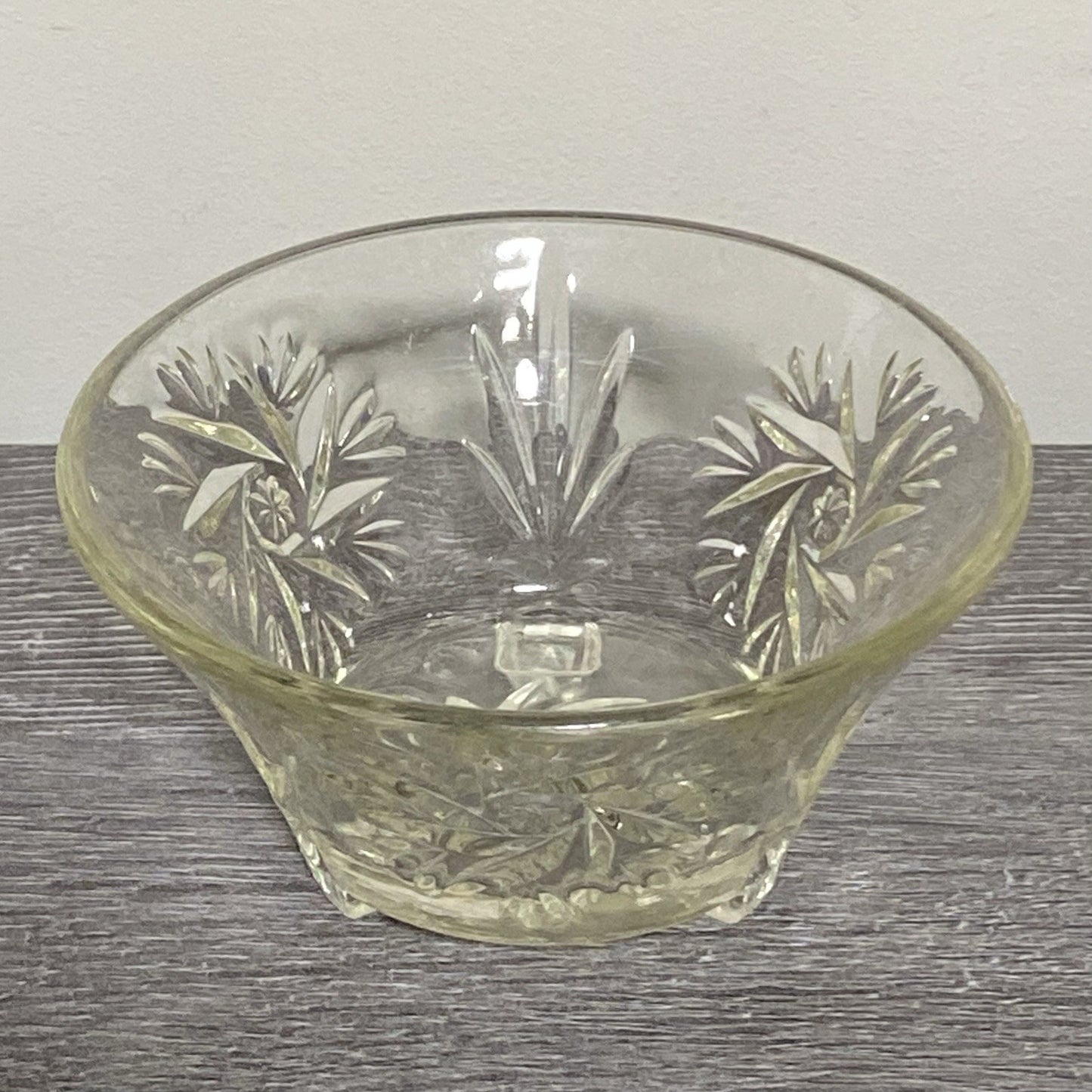 Vintage Small Pressed Glass Fruit Dessert Bowl Art Deco Footed Bonbon Sweet Dish