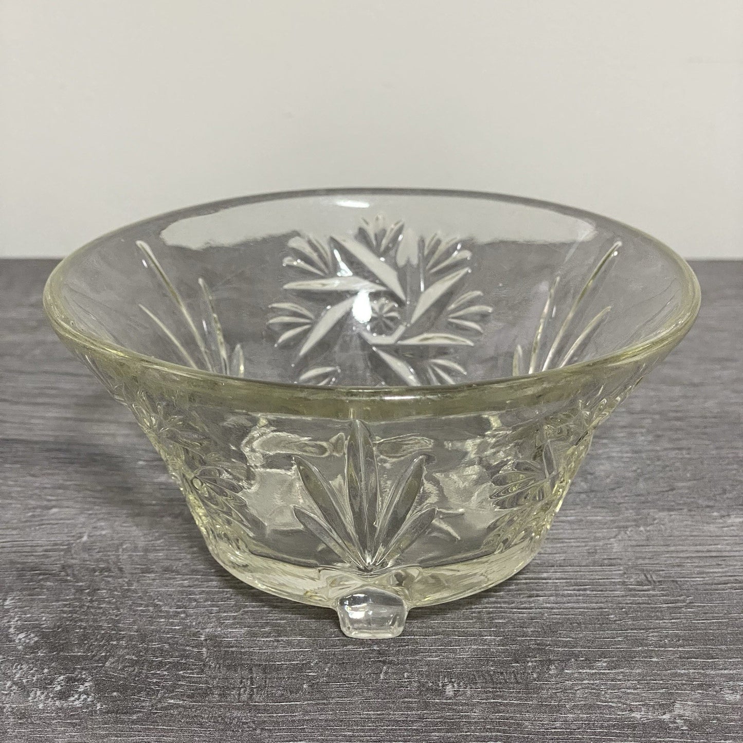 Vintage Small Pressed Glass Fruit Dessert Bowl Art Deco Footed Bonbon Sweet Dish