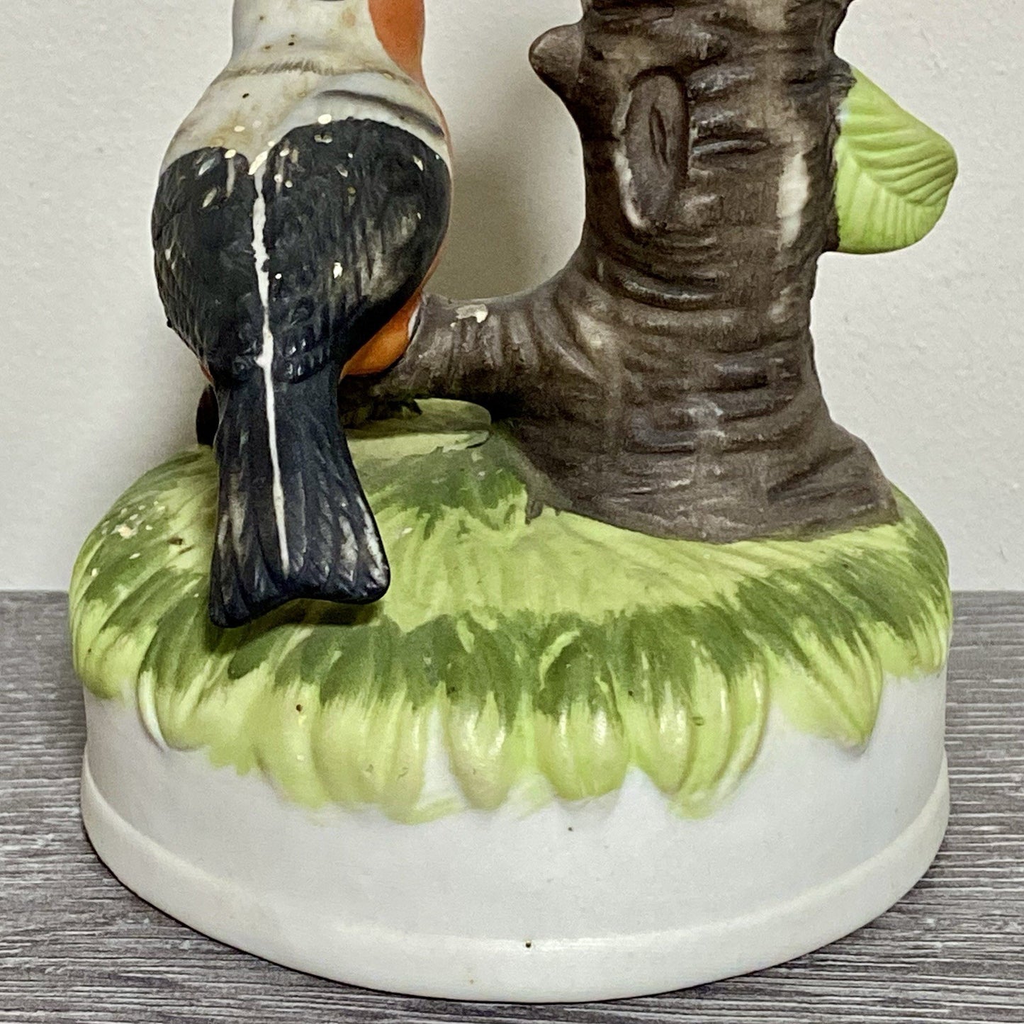 Vintage Bullfinch Birds Figurine On Tree Stump Floral Art Deco Garden Bird Fig