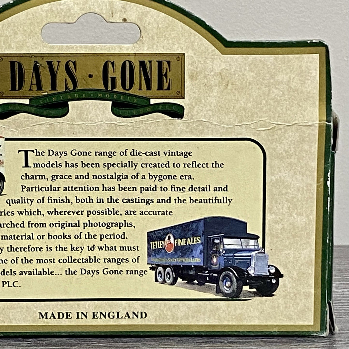 Vintage Days Gone Lledo 1928 Chevrolet Van Nivea Cream Diecast Model 21044 Boxed