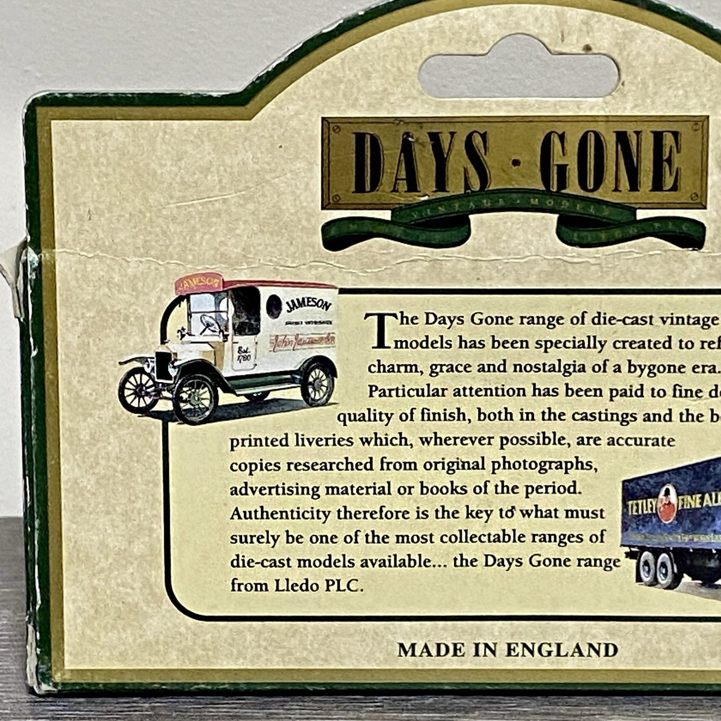 Vintage Days Gone Lledo 1928 Chevrolet Van Nivea Cream Diecast Model 21044 Boxed