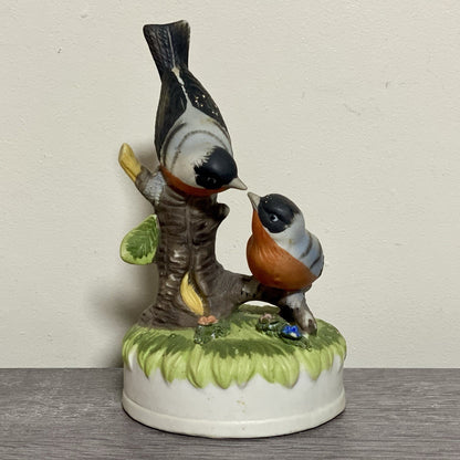 Vintage Bullfinch Birds Figurine On Tree Stump Floral Art Deco Garden Bird Fig