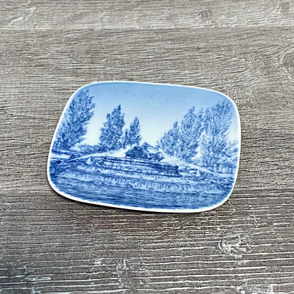Bing & Grondahl Kjeld Bonfils Copenhagen Porcelain Springvandet Slot 1714/5708