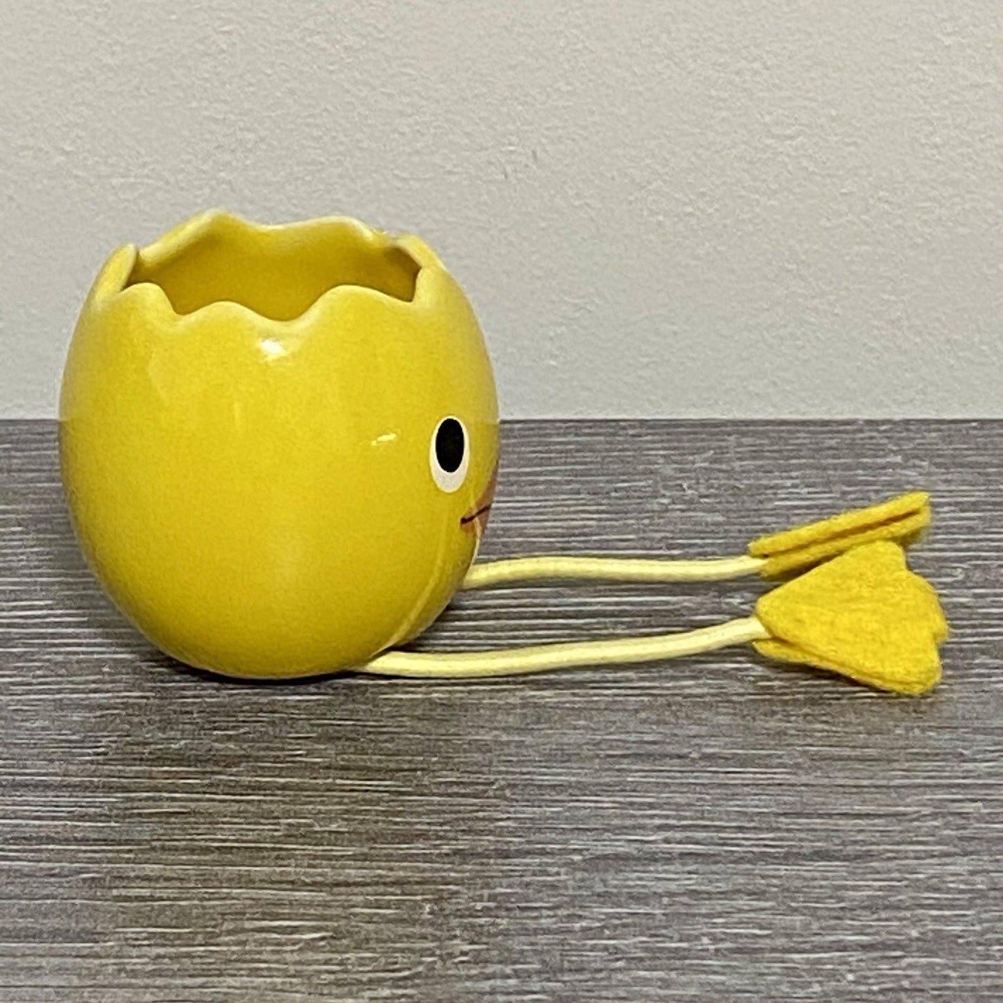 Small Round Ceramic Egg Chick Pot With String Legs Plant Planter Bud Vase Holder