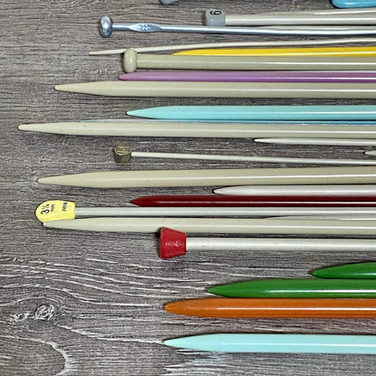 Knitting Needles Pins & Vintage Knit Tub Case Various Thickness Length Job Lot