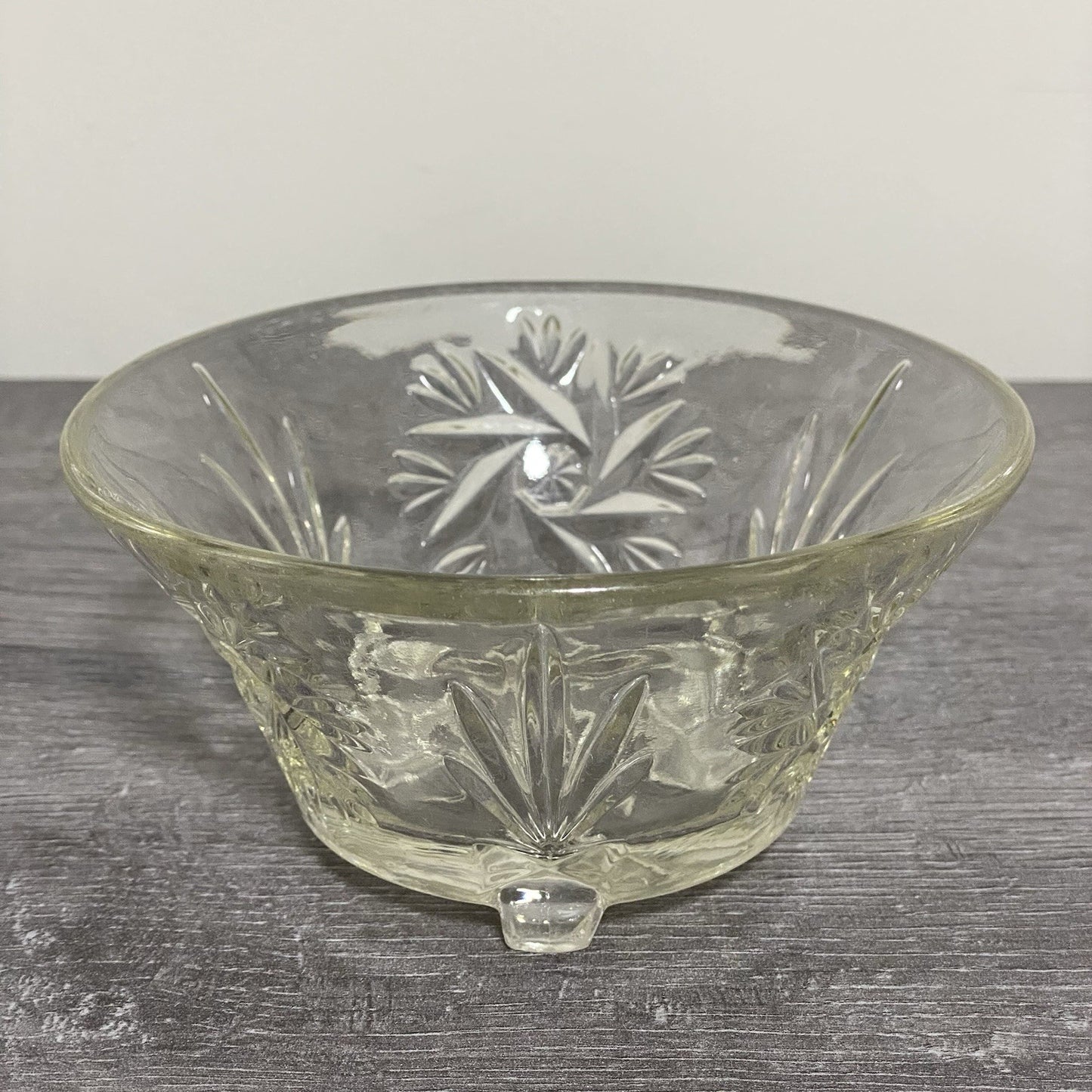 Vintage Small Pressed Glass Fruit Dessert Bowl Art Deco Footed Bonbon Sweet Dish