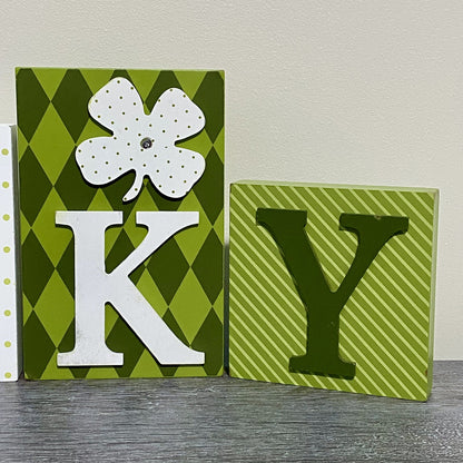 St Patrick’s Day “Lucky” Sign Plaque Display Green Wood Wooden Block Blocks Rare