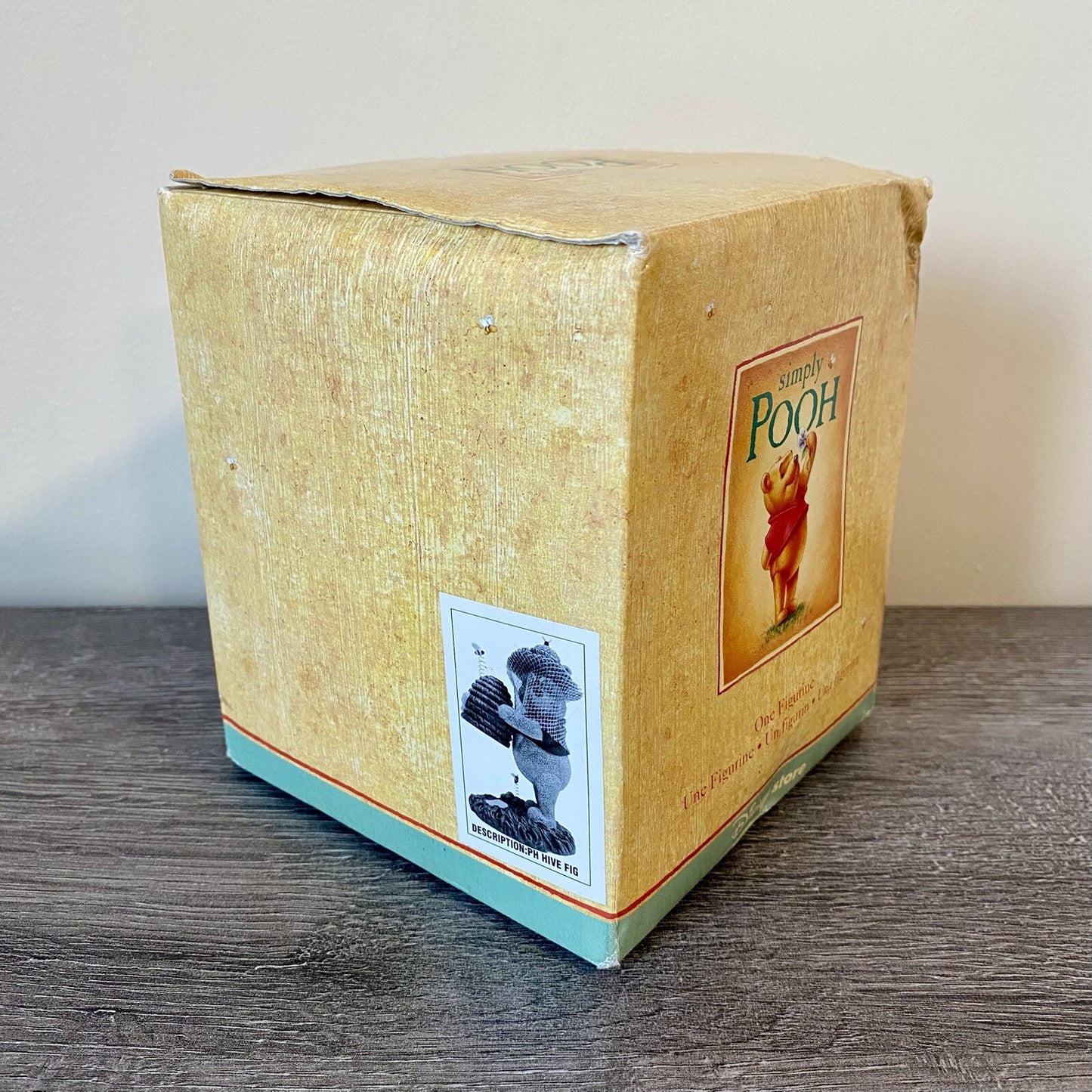 Simply Pooh Figurine Hive Fig Isn’t It Funny How A Bear Likes Hunny Disney Rare